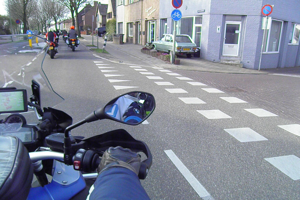 Motorrijbewijspoint Veenendaal theorie cursus online